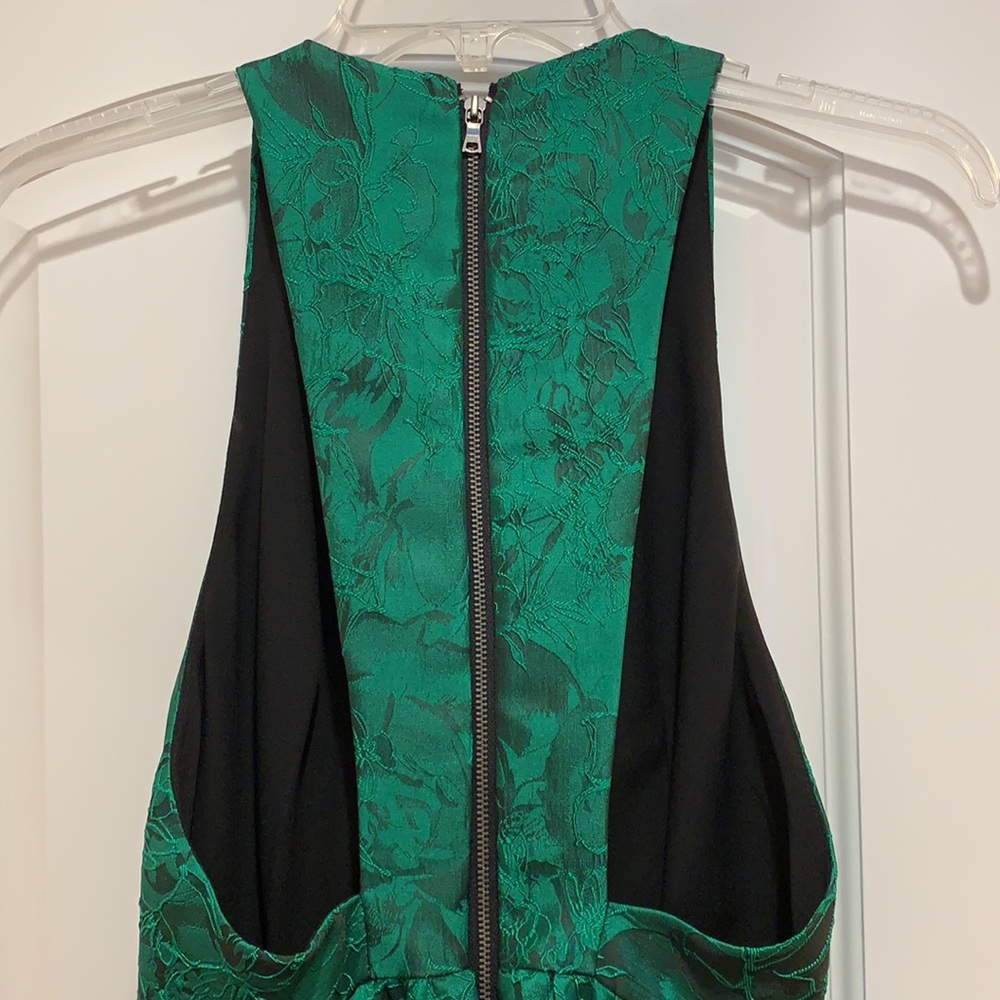 Alice + Olivia Tevin Racerback Fit and Flare Jacquard Cocktail Dress Size 4 - Picture 6 of 7